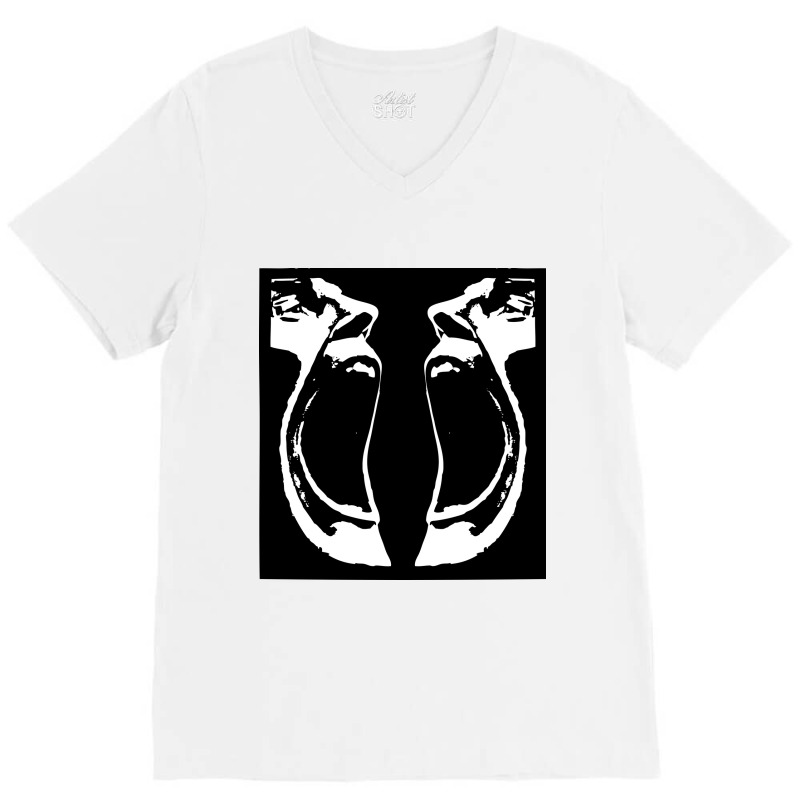 Scream Face V-Neck Tee by Kamilaz | Artistshot