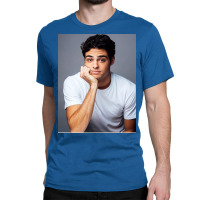 Noah Centineo Poster Classic T-shirt | Artistshot