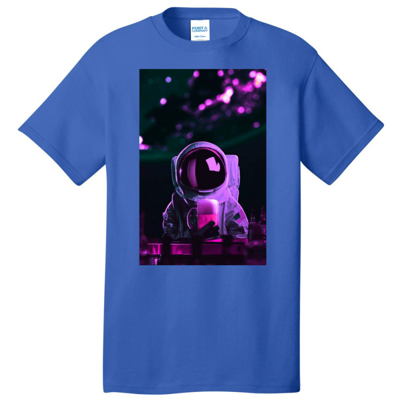 Aesthetic Astronaut Basic T-shirt | Artistshot