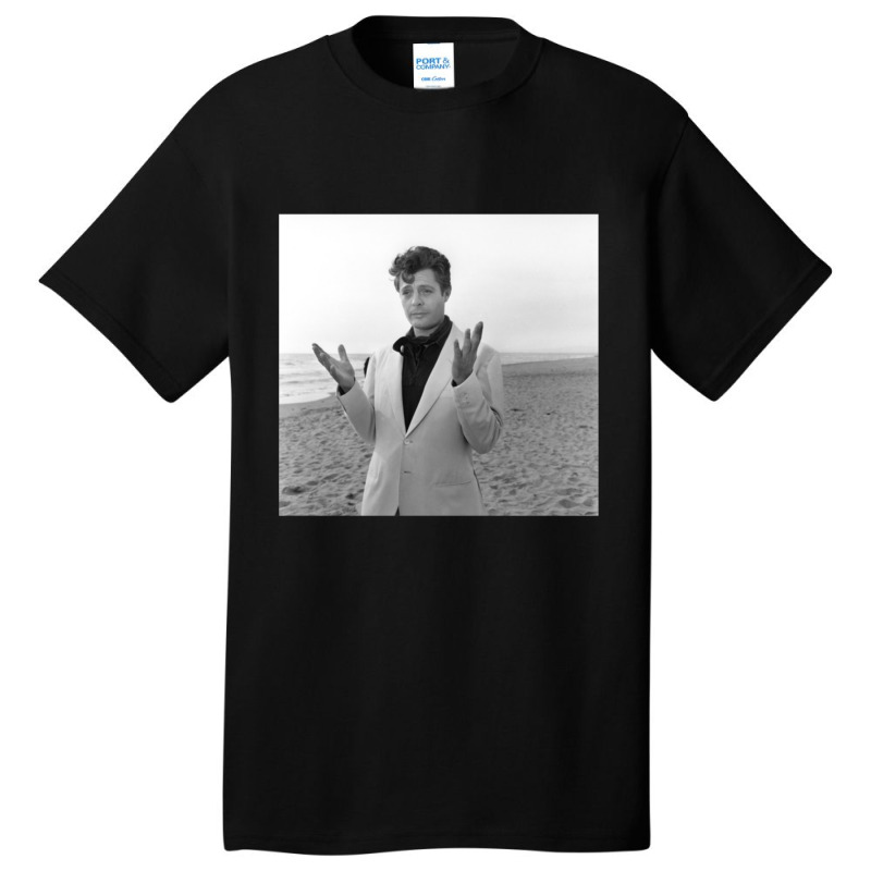 Marcello Mastroianni 02 Classic Basic T-shirt | Artistshot