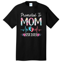 Promoted To Mom 2023 Mothers Day Christmas First Time Mom Basic T-shirt | Artistshot