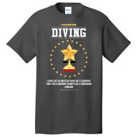 Diving Green Aesthetic Basic T-shirt | Artistshot