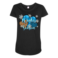 Snow Hearts Winter Season Maternity Scoop Neck T-shirt | Artistshot