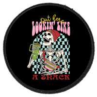 Out Here Lookin' Like A Snack Sublimat Round Patch | Artistshot