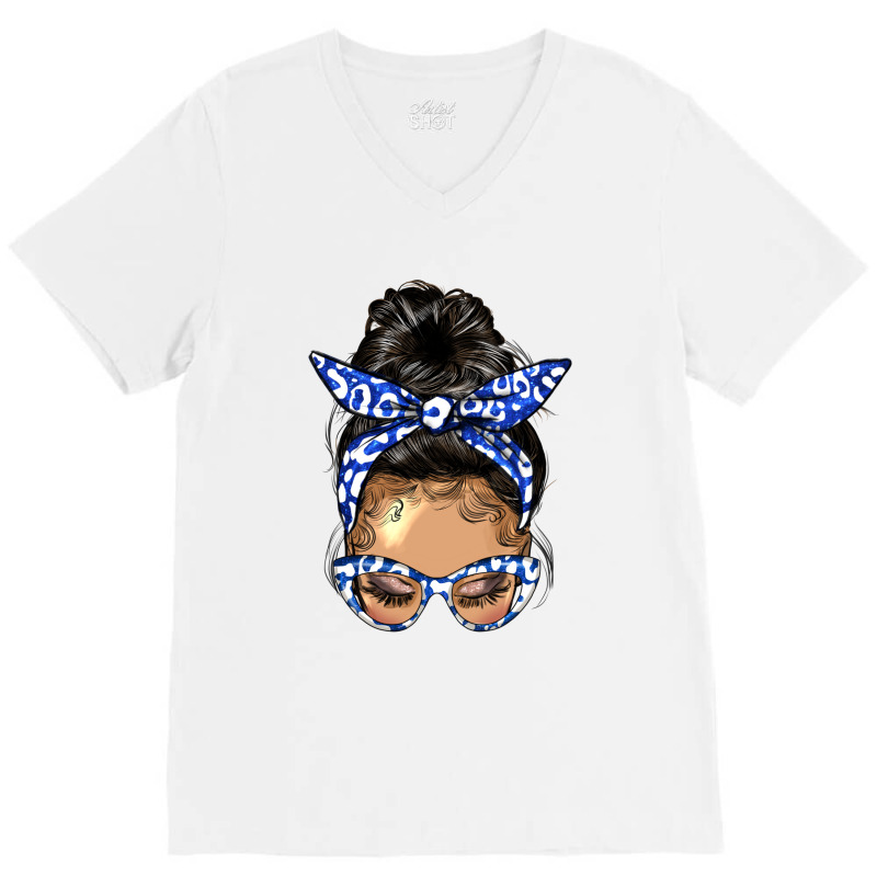 Afro Messy Bun Light Skin Soror Color  Blue And Wh V-neck Tee | Artistshot