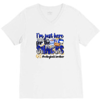 Im Just Here For The Snacks Volleyball Brother V-neck Tee | Artistshot