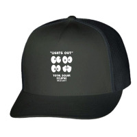 Lights Out, Total Solar Eclipse 08.21.2017 Trucker Cap | Artistshot