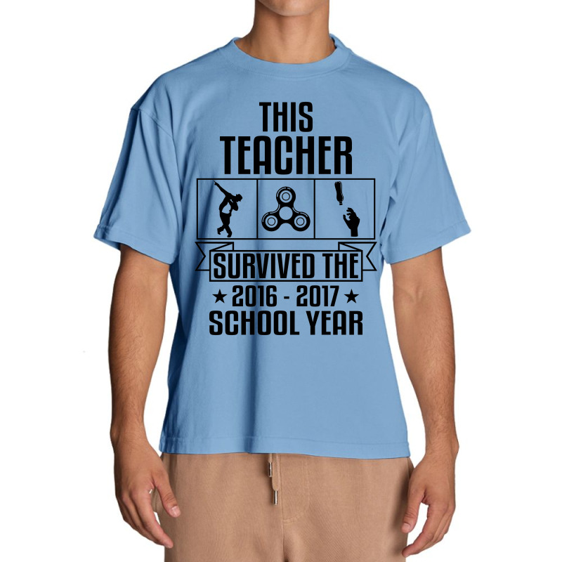 This Teacher Survived The 2016 2017 School Yea Urban Heavy T-shirt | Artistshot