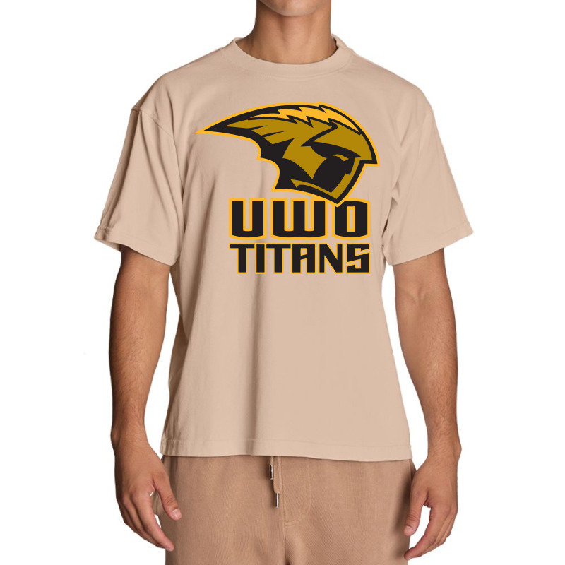 The Titans, University Of Wisconsin Oshkosh Urban Heavy T-shirt | Artistshot