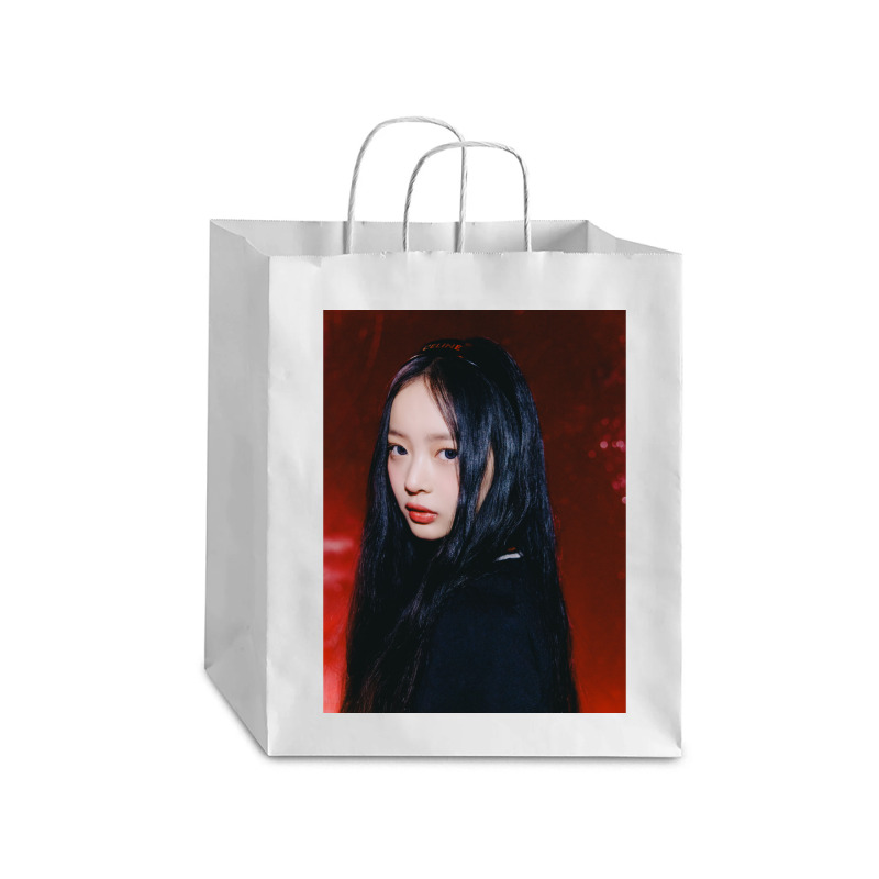 Newjeans Hanni Debie Paper Bag - 10 X 5 X 13 | Artistshot