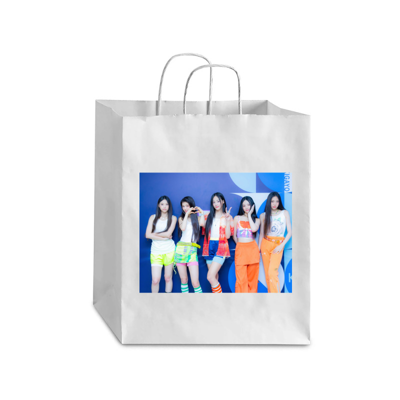 Newjeans Ot5 Debie Paper Bag - 10 X 5 X 13 | Artistshot