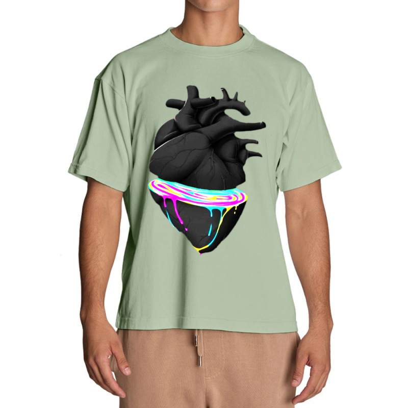 Bleeding Heart Urban Heavy T-shirt | Artistshot