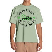 Irish Kisses Shamrock Wishes   St Patrick Day Urban Heavy T-shirt | Artistshot