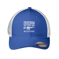 Awesome Freedom Has A Nice Ring And A Bit Of Recoil Sweatshirt Mesh Cap | Artistshot