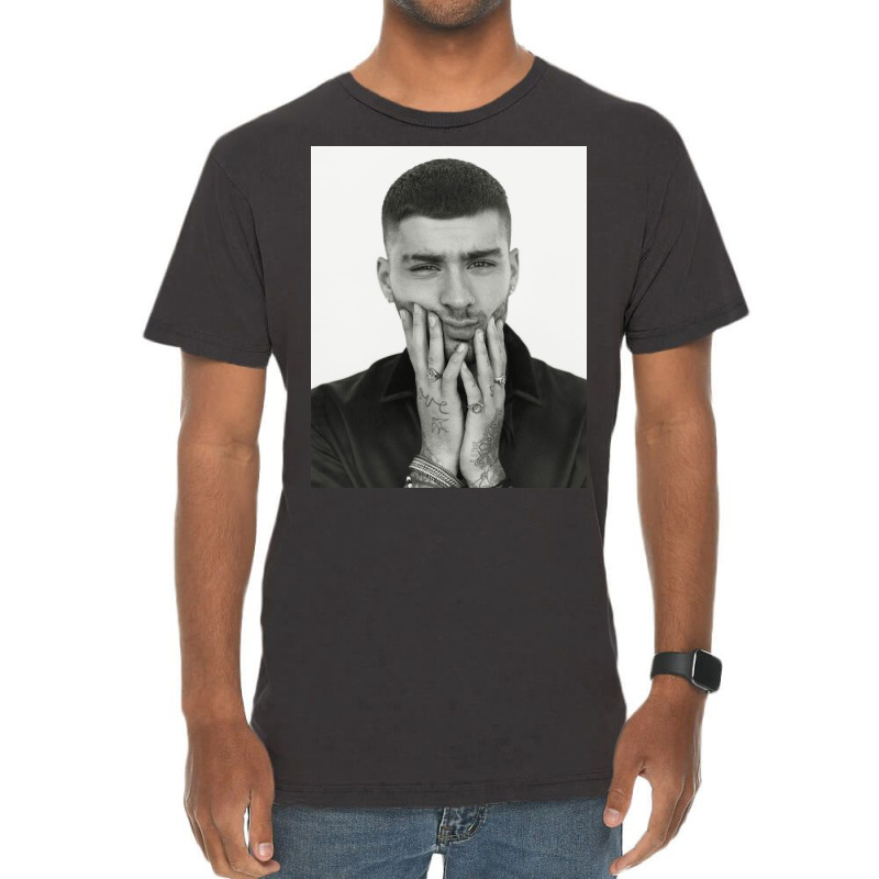 Zayn Malik Isn't In Touch With One Direction Vintage T-shirt | Artistshot