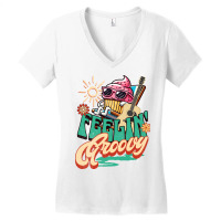 Cute Cupcake On Vacation Women's V-neck T-shirt | Artistshot