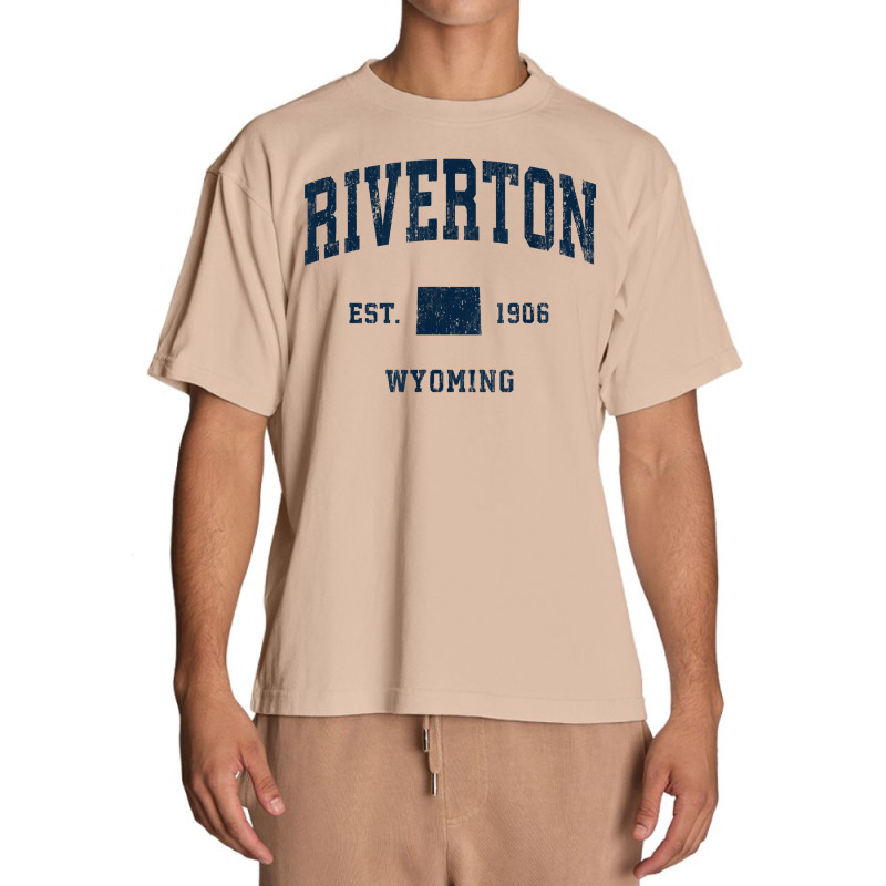 Riverton Wyoming Wy Vintage Athletic Navy Sports Design T Shirt Urban Heavy T-shirt | Artistshot