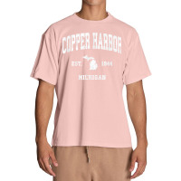 Copper Harbor Michigan Mi Vintage Athletic Sports Design T Shirt Urban Heavy T-shirt | Artistshot