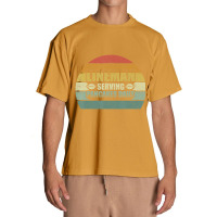 Retro Football Lineman Serving Pancakes Daily Vintage Urban Heavy T-shirt | Artistshot