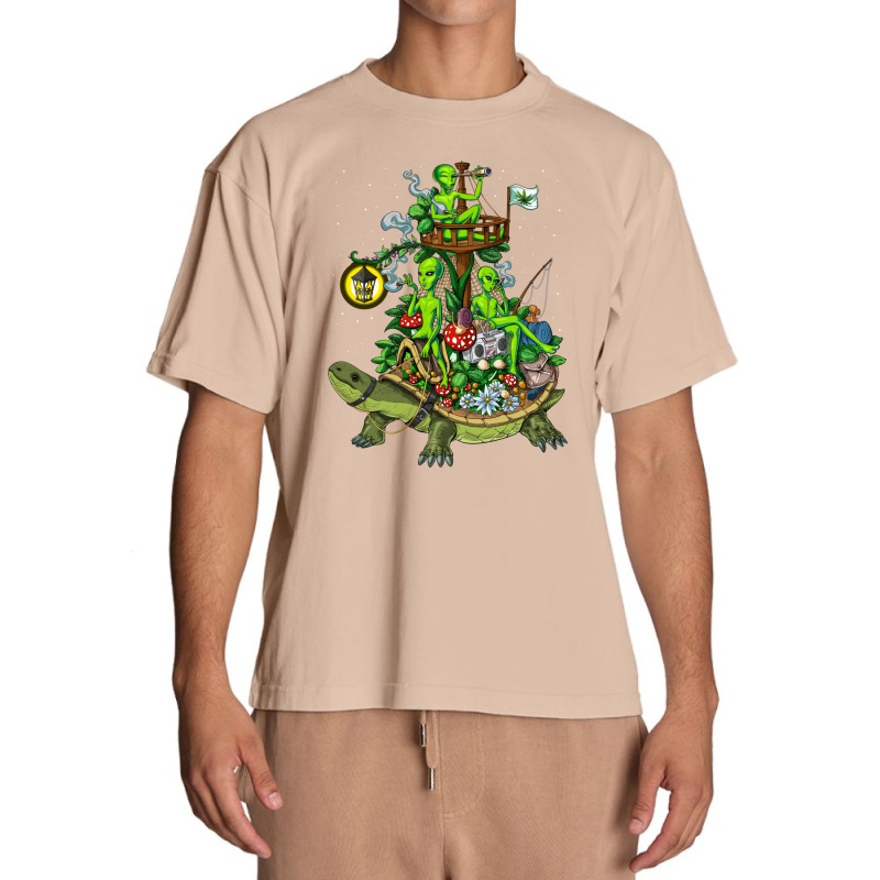 Psychedelic Aliens Trip Urban Heavy T-shirt | Artistshot