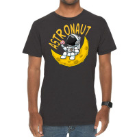 Astronaut And The Moon Vintage T-shirt | Artistshot