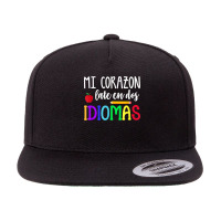 Mi Corazon Late En Dos Idiomas Bilingual T Shirt 5 Panel Snapback Cap | Artistshot