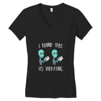 I Found This It's Vibrating Alien With Vibrating Cat Pullover Women's V-neck T-shirt | Artistshot