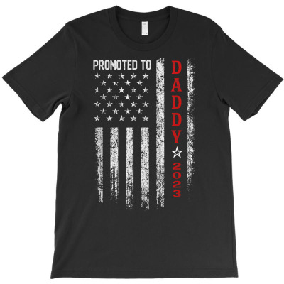 Patriotic Mens Promoted To Daddy Est 2023 First Time Dad T Shirt T-shirt Designed By Zoelane