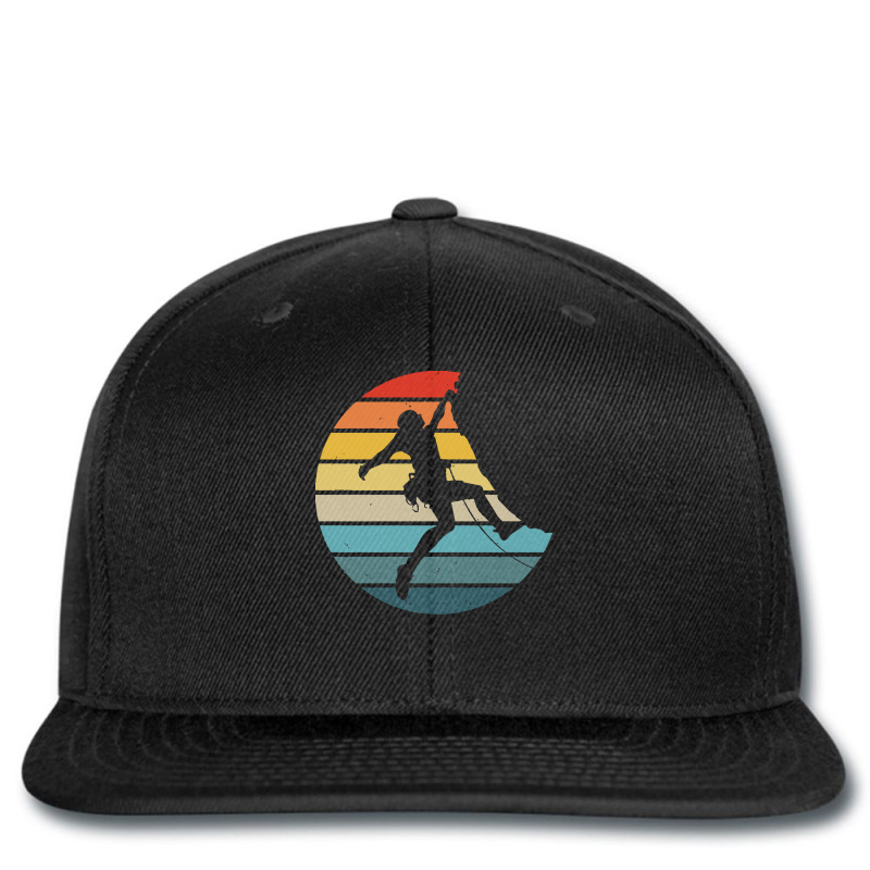 Bouldering T  Shirt Bouldering Silhouette On A Distressed Retro Sunset Printed Hat | Artistshot