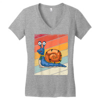 Vintage Snail Retro Snails Graphic Gift Kids, Youth T Shirt Women's V-neck T-shirt | Artistshot