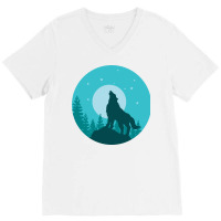 The Wolf Roars At The Full Moon V-neck Tee | Artistshot