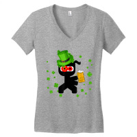 Shamrock Ninja St Patricks Day Gift Funny Tees T Shirt Women's V-neck T-shirt | Artistshot