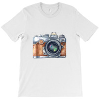 Classic Camera T-shirt | Artistshot