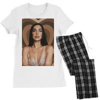 Dua Take A Photo With A Brown Background Love Women's Pajamas Set | Artistshot