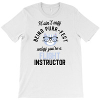 Flight Instructor Cat Gifts For Cat Lovers   It Ain't Easy Being Purr T-shirt | Artistshot