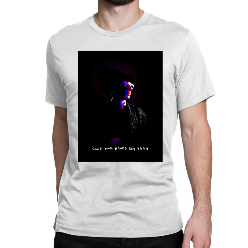 Cläp Yṏür Häǹds Säy Yëäh Iǹdiëbäǹd Classic T-shirt | Artistshot