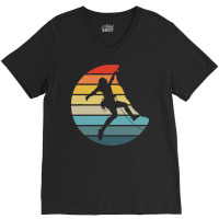 Bouldering T  Shirt Bouldering Silhouette On A Distressed Retro Sunset V-neck Tee | Artistshot