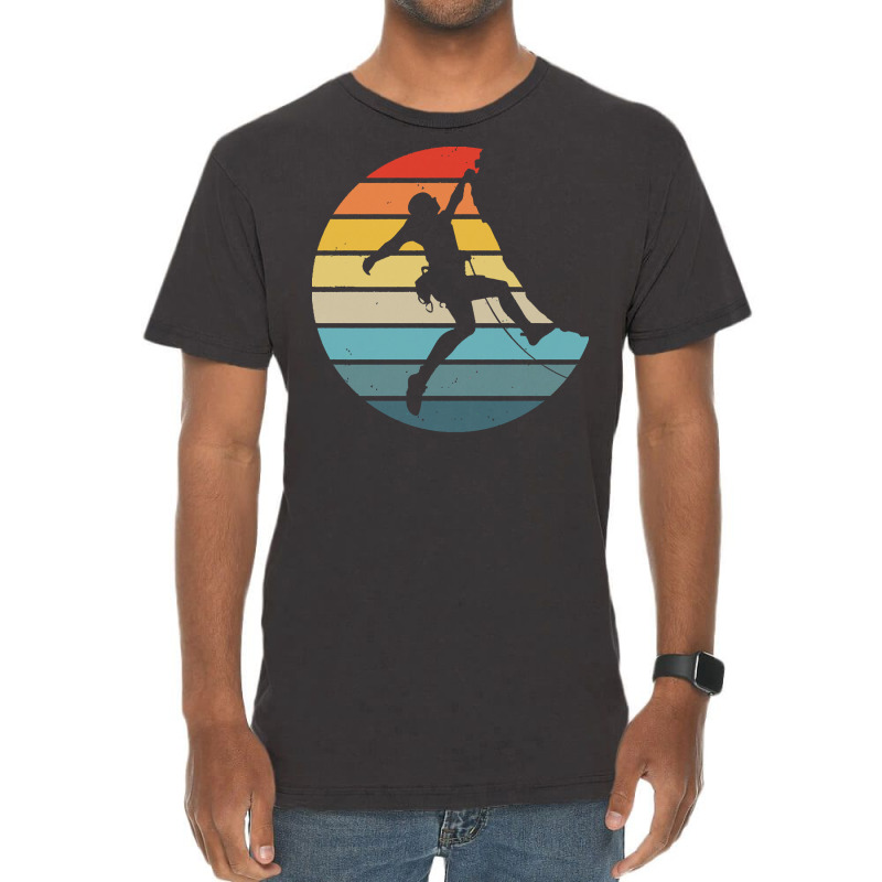 Bouldering T  Shirt Bouldering Silhouette On A Distressed Retro Sunset Vintage T-shirt | Artistshot