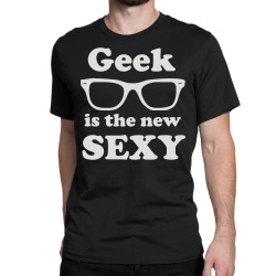 geek Classic T-shirt | Artistshot