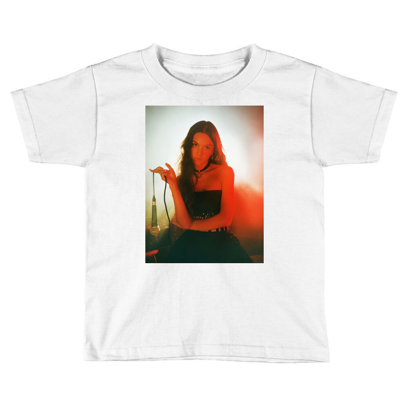 Olivia Is Singging Toddler T-shirt | Artistshot