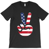 American Flag Peace Sign Hand T-shirt Fourth Of July Gift T-shirt | Artistshot