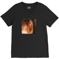 Mahalia   Love And Compromise V-neck Tee | Artistshot