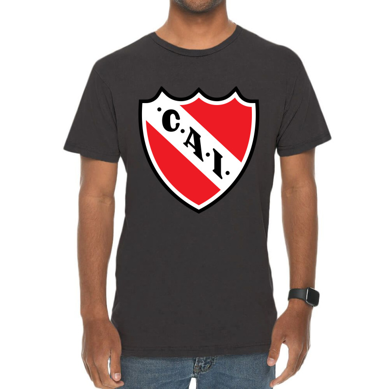 Escudo Del Club Atlético Independiente Vintage T-shirt | Artistshot