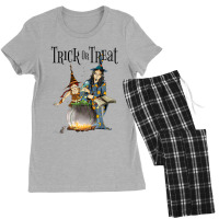 Hello Halloween Trick Or Treat Women's Pajamas Set | Artistshot