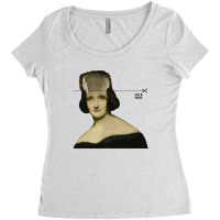 Reading Novel Girl Women's Triblend Scoop T-shirt | Artistshot