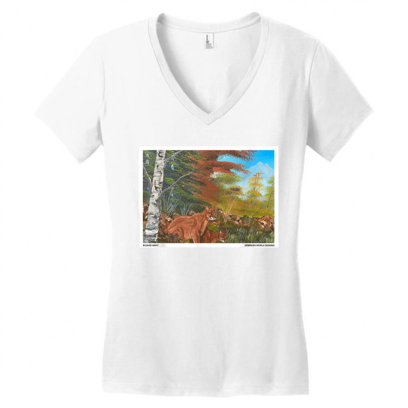 Cougars Lions Of The Mountain Animals Of The World Gift T Shirt Women's V-Neck T-Shirt by NatalieRoseHeinz | Artistshot