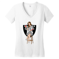 Custom Raider Mom Women's V-neck T-shirt By Tiococacola - Artistshot