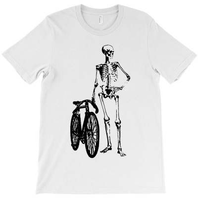 Bicicleta De Halloween T-shirt Designed By Max Sopacua