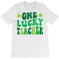 Womens One Lucky Teacher Retro Vintage St. Patrick's Day T Shirt T-shirt | Artistshot