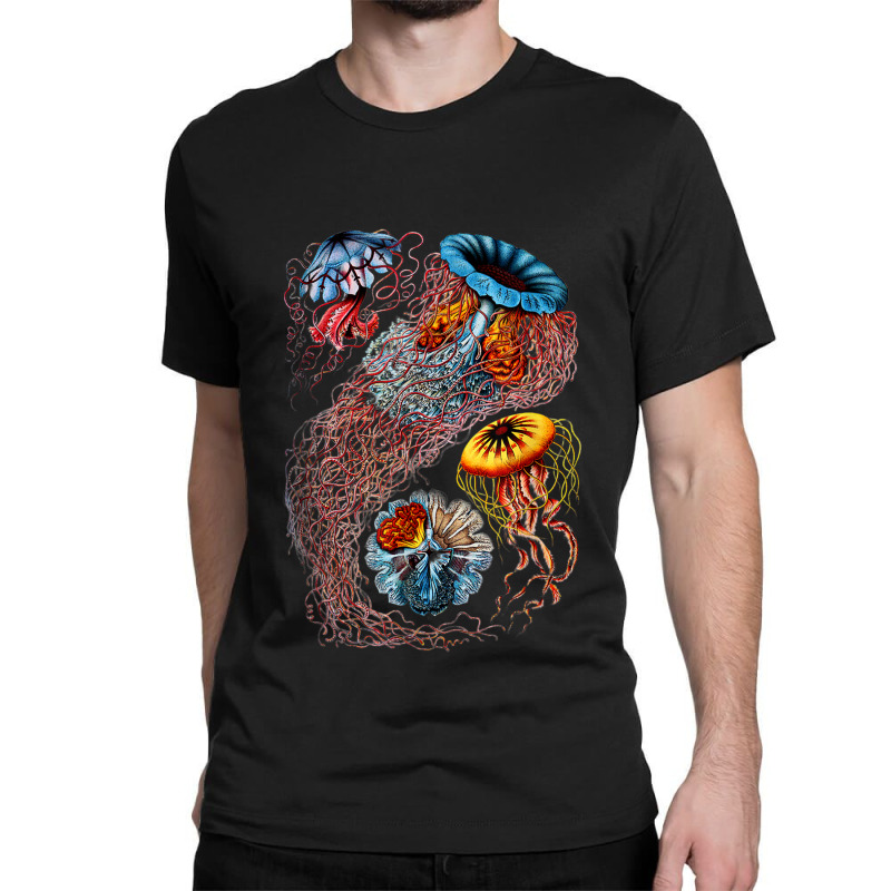 Under The Ocean Marine Jellyfish Classic T-shirt by Hoang95 | Artistshot